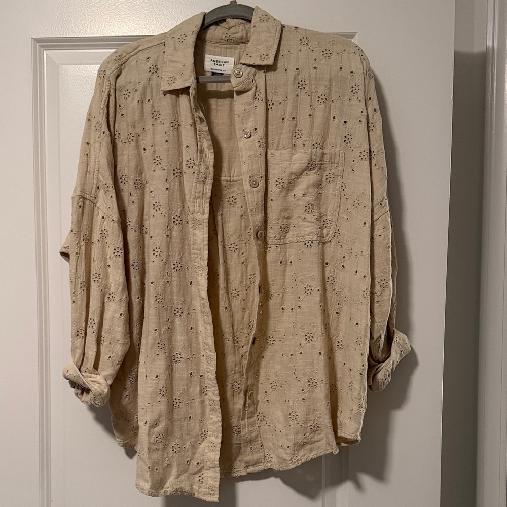 American Eagle Outfitters Cream Button Down Shirt